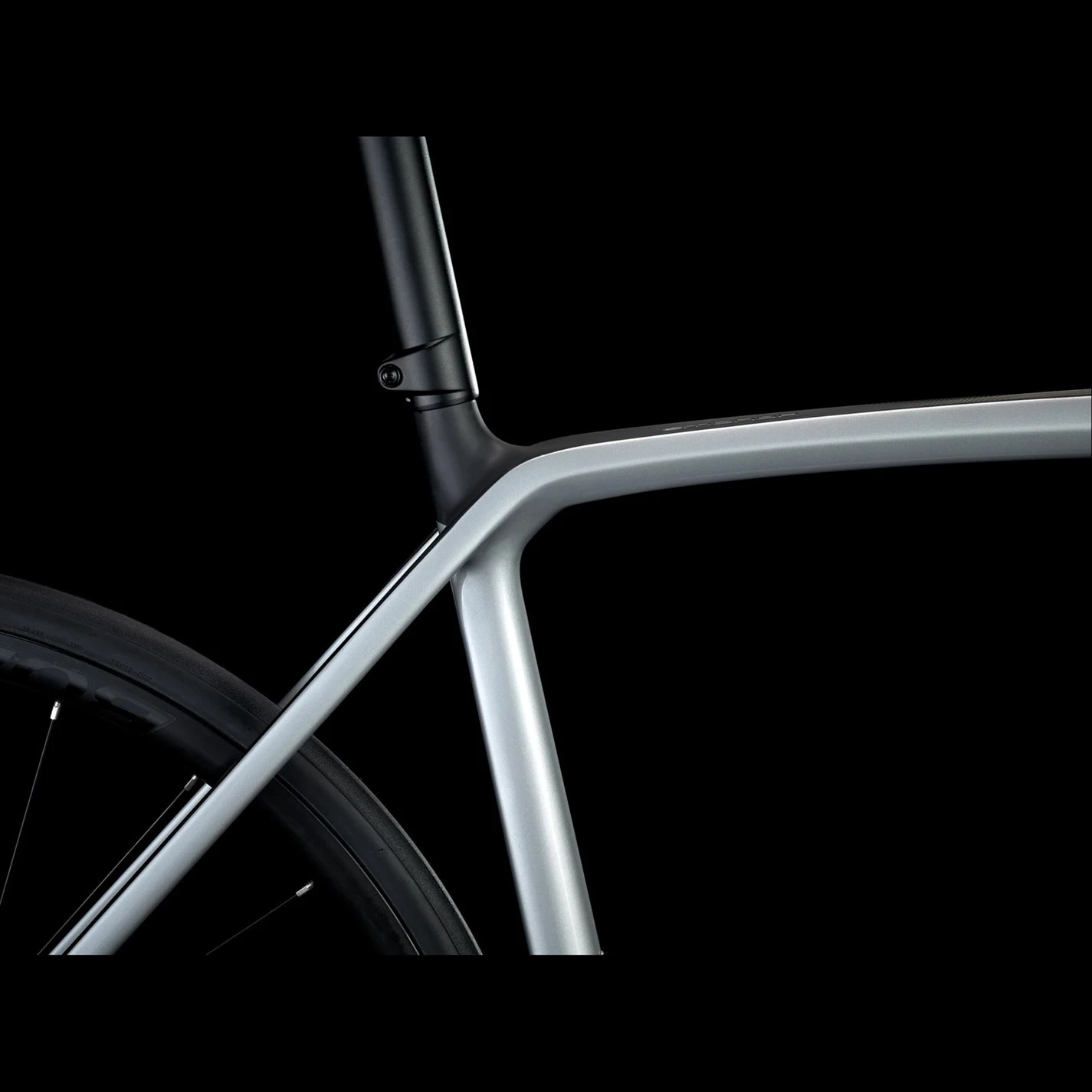 Trek Emonda SL5 Disc Road Bike - Image 6